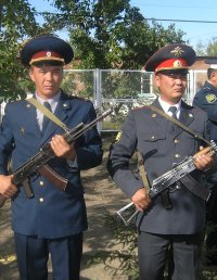 В Шагонаре открыт памятник погибшим милиционерам