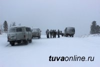 В Туве продолжаются поиски вертолета