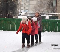 В Кызыле идет заливка дворовых хоккейных коробок