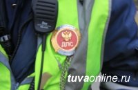 Инспекторы ДПС по «горячим следам» задержали  подозреваемого в угоне такси