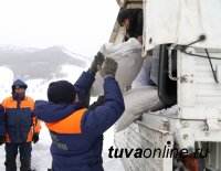 При поддержке Минсельхоза Тувы, Агентства по делам ГО, ГУ МЧС организован подвоз медикаментов, продуктов питания в труднодоступные стойбища