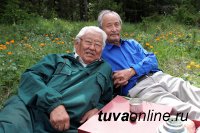 К 80-летию Дандар-оола Кок-Хунаевича Ооржака