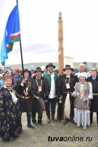 Первое место в конкурсе на лучшее конское снаряжение - у Айбеса Олчея (Тува)