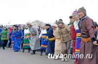 В Туве в День народного единства станцевали хоровод