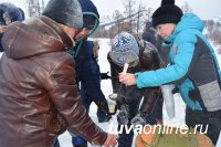 Чеди-хольцы и зимой не скучают: в Хову-Аксы прошло скоростное покорение горы Ленина