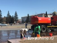 Почти 700 человек в День местного самоуправления в столице Тувы приняли участие в акции «Отмоем Кызыл!»