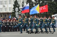 В Туве впервые в Параде Победы участвовали конный расчет и авиазвено