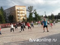 В Кызыле для всех желающих под руководством китайского тренера проводится гимнастика тайцзицюань и цигун