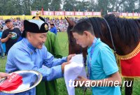 В Туве отметили главный праздник животноводов республики - Наадым