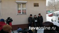 В Туве увековечили память о народном писателе Александре Даржай