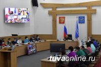 На аппаратном совещании Правительства Тувы в пандемию COVID-19 традиционно обсудили координацию всех уровней власти