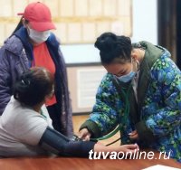 В Туве продолжается борьба с паводком. В Кызыле разворачивают третий ПВР