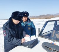 В Туве остается действующей только одна ледовая переправа, остальные закрыты