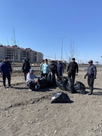 Около  12 тысяч жителей Тувы вышли сегодня на Всероссийский субботник