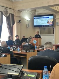 Сенатор Дина Оюн отчиталась о проделанной работе за 2023 год