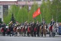 В Кызыле прошел праздничный парад в честь Великой Победы