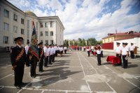 В День государственного флага России молодые полицейские Тувы приняли Присягу